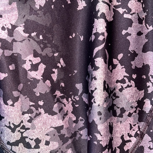 Under Armor Heat Gear Mesh Leggings - Picture 4 of 5